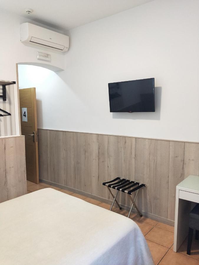 מדריד Hostal Maria Ronda מראה חיצוני תמונה