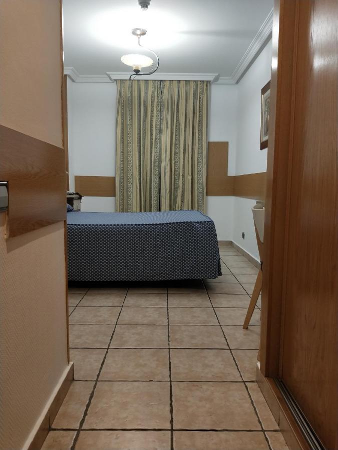מדריד Hostal Maria Ronda מראה חיצוני תמונה
