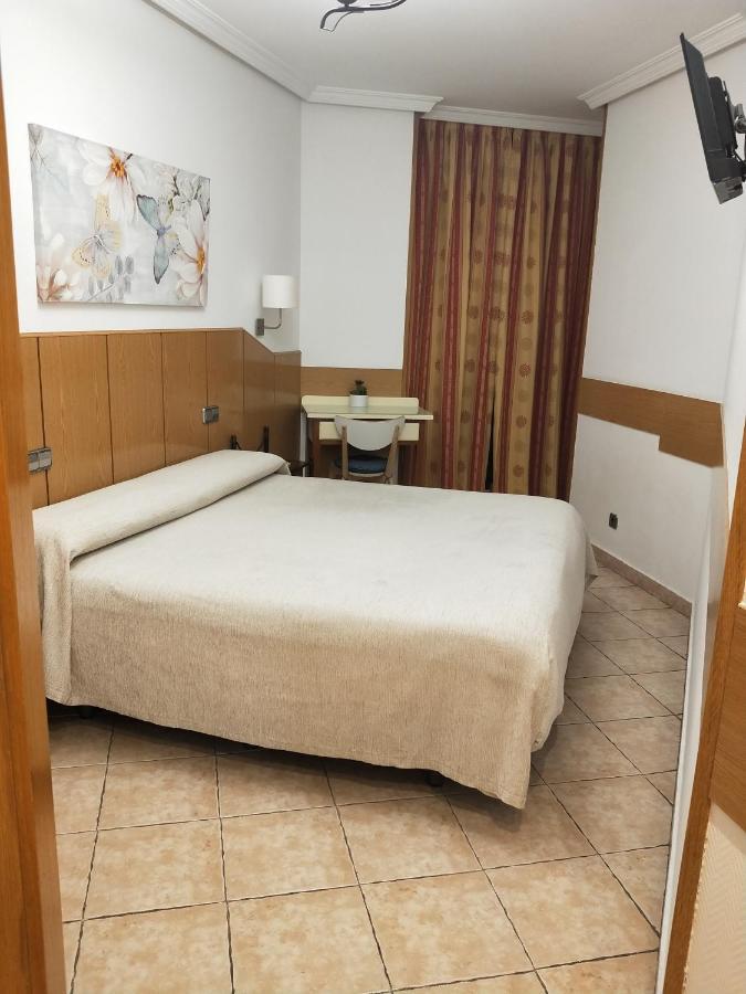 מדריד Hostal Maria Ronda מראה חיצוני תמונה