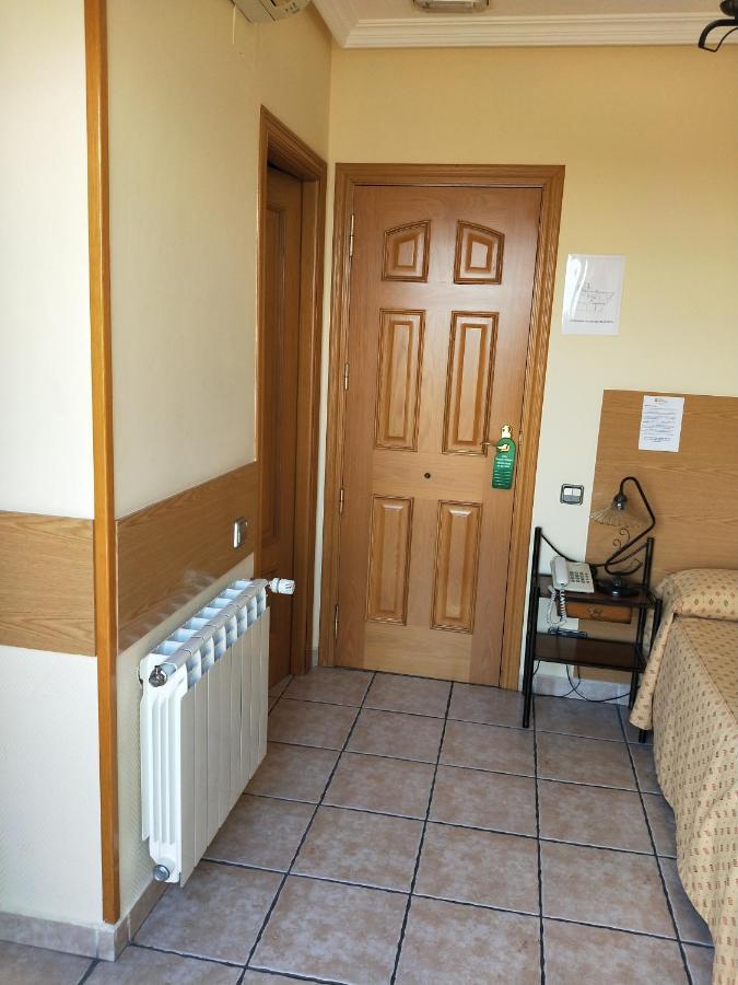 מדריד Hostal Maria Ronda מראה חיצוני תמונה