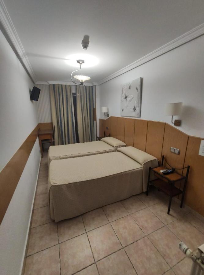 מדריד Hostal Maria Ronda מראה חיצוני תמונה