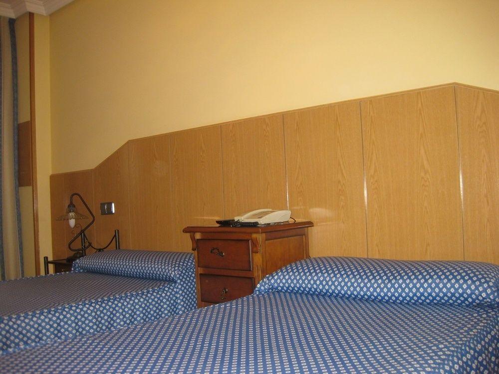 מדריד Hostal Maria Ronda מראה חיצוני תמונה