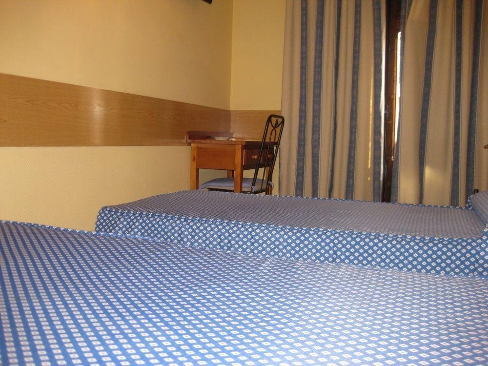 מדריד Hostal Maria Ronda מראה חיצוני תמונה
