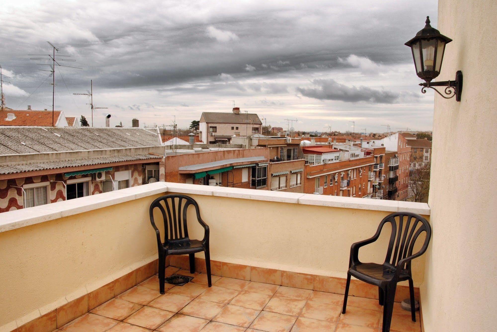 מדריד Hostal Maria Ronda מראה חיצוני תמונה